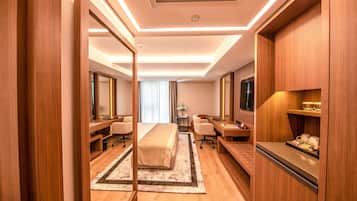 Premium bedding, minibar, in-room safe, desk