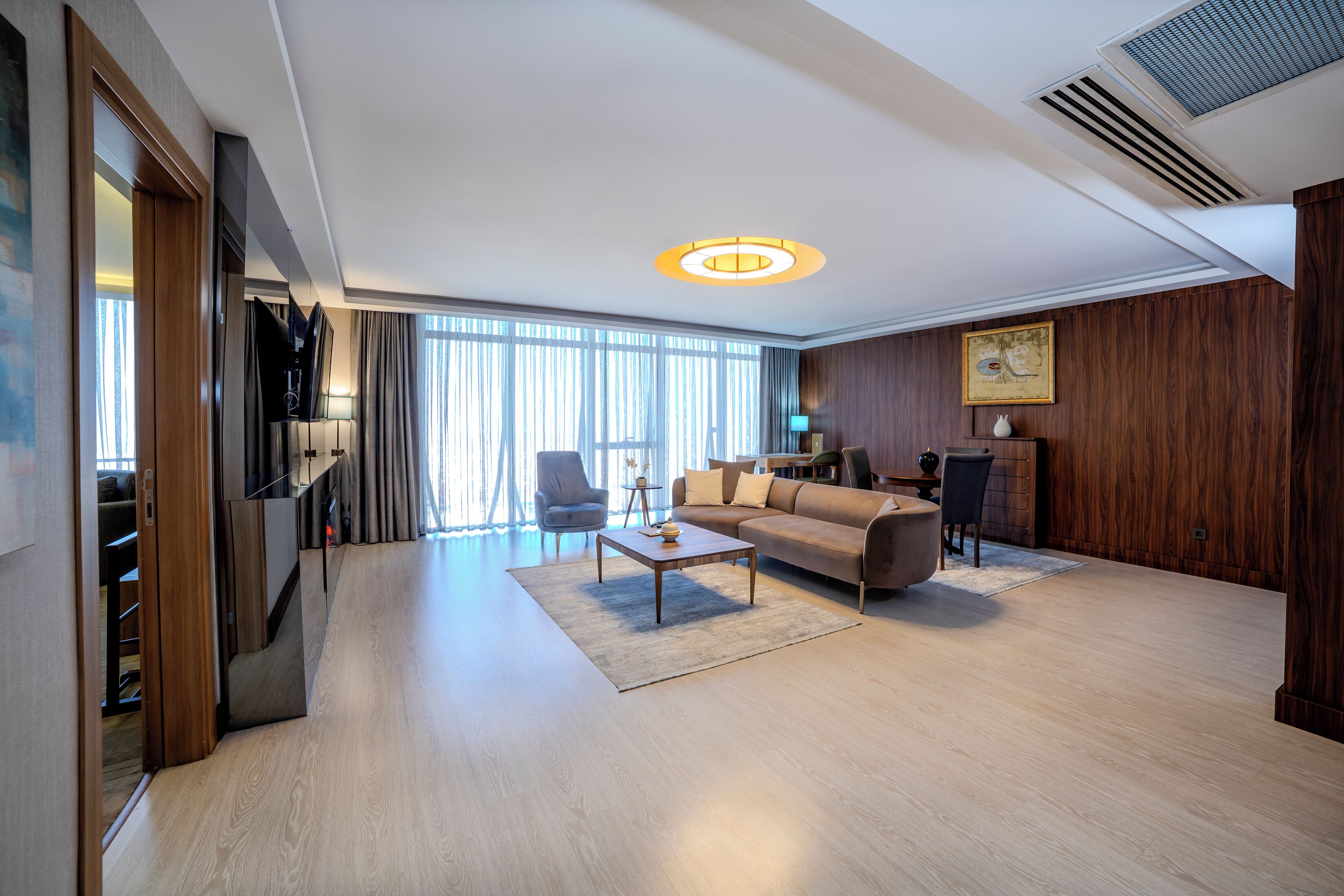 grand suite | living area | lcd tv