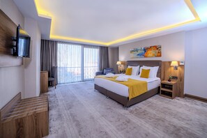 Deluxe-Zimmer | 2 Schlafzimmer, hochwertige Bettwaren, Minibar, Zimmersafe