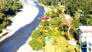 Terrace/patio - Rishikesh Naturopathy (Yamkeshwar)