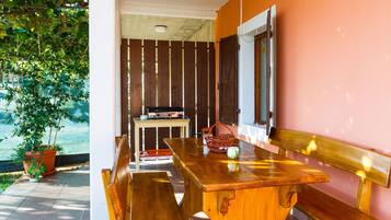 House | Terrace/patio