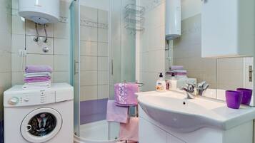 House | Bathroom