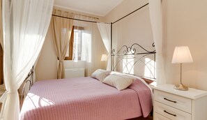 Villa | 4 bedrooms, iron/ironing board, free cots/infant beds, travel cot - Rustic Villa Sanvincenti (Svetvincenat)