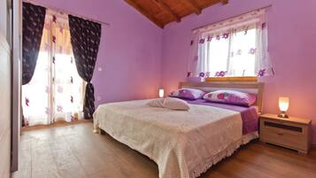 Villa | 3 bedrooms, free WiFi, bed sheets