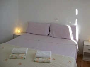 Appartement, 2 chambres | 2 chambres, accès au Wi-Fi (inclus), literie fournie