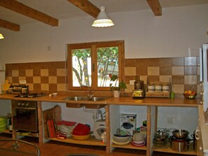 BBQ/picnic area - Lovely Apartment No.1 in Liznjan (Liznjan)