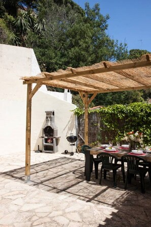 Outdoor dining - Private villa with fantastic sea view! (Lloret de Mar)