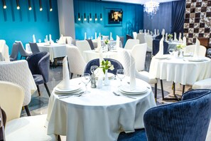 Restaurant - Krokus Plaza (Tashkent)