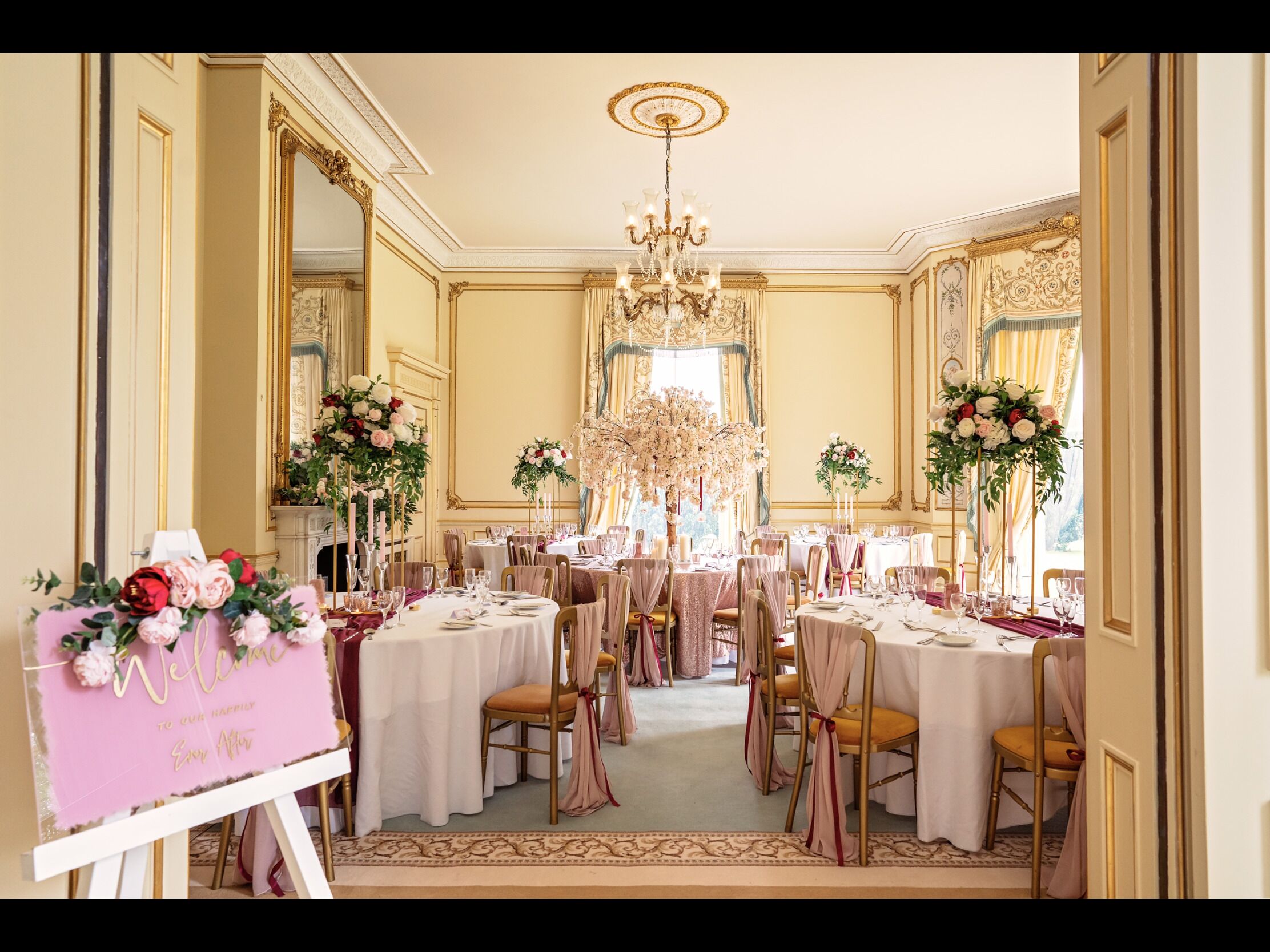 تقديم الغداء والعشاء