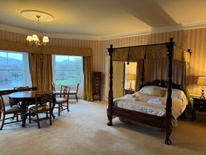 Family Suite | Blackout drapes, soundproofing, iron/ironing board, free WiFi