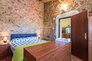 1 室のベッドルーム、アイロン / アイロン台、インターネット、ベッドシーツ