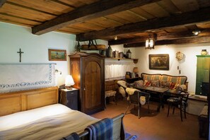 ダブルルーム (5) | ベビーベッド、WiFi (無料)、ベッドシーツ