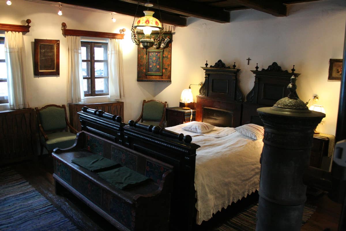 Double or Twin Room (9) | 1 bedroom, cribs/infant beds, free WiFi, bed sheets
