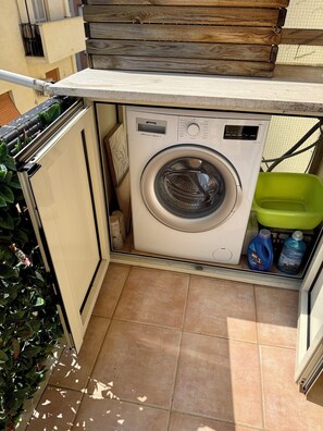 Interior - Delfino House - Old Town within walking distance of the Beach, Harbor and Railroad (Civitavecchia)