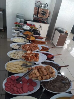 Petit déjeuner buffet compris tous les jours