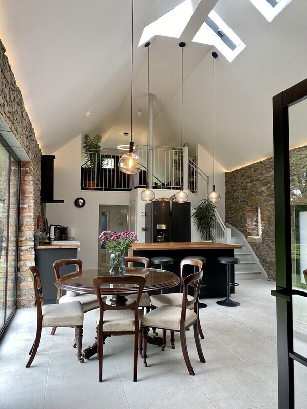 Interior - Unique accommodation in the centre of Bushmills - dating back to 1745 (Bushmills)