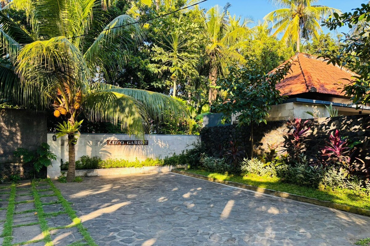 Villa, 1 Bedroom | Street view