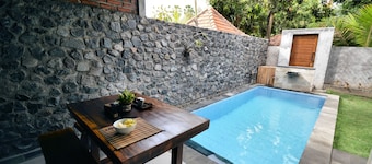Coco Garden Pool Villas
