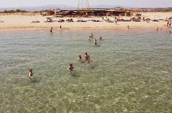 Beach nearby - Magnificent village house, 2 bedrooms + terrace (Fitou)