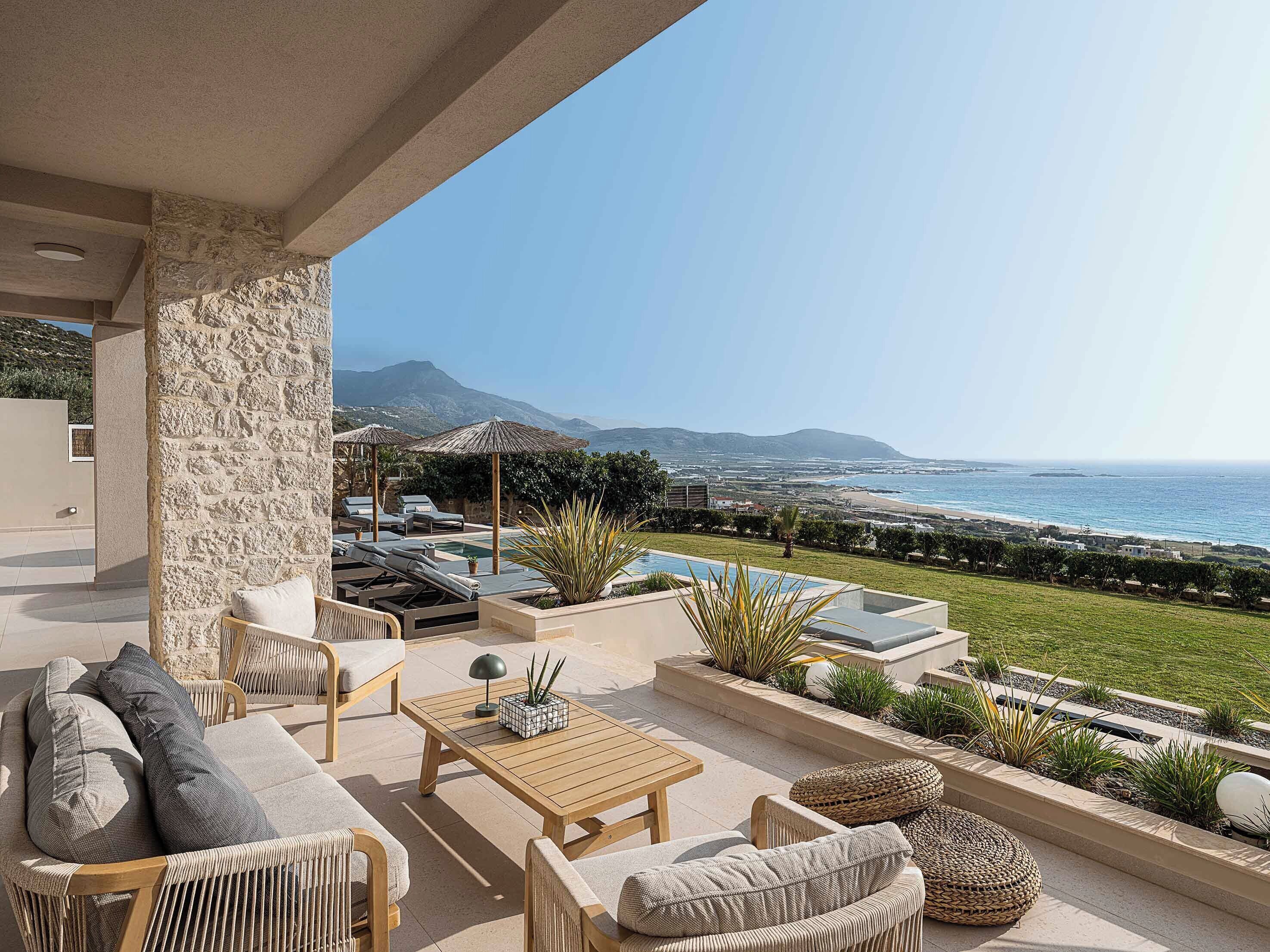 Villa Mare | In-room safe, individually decorated, individually furnished