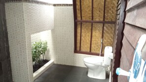 Classic Double Room | Bathroom | Shower, bidet, towels, soap - Nelly Bungalows (Gili Air)