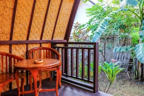 Balcony - Nelly Bungalows (Gili Air)