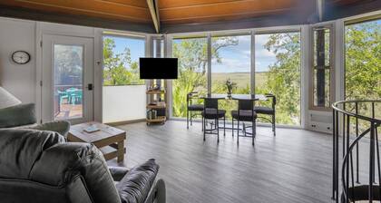 Secluded 2 Bedroom Treehouse w/Spectacular Marsh Views, 873 Fiddlers Ridge