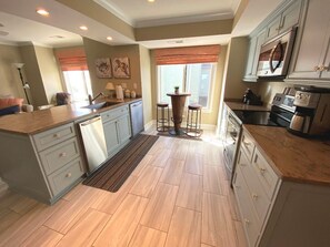 Coffee/tea maker - Ocean Views From Your Own Balcony, 3 Bedroom Villa, 634 New Haven Court (Fripp Island)