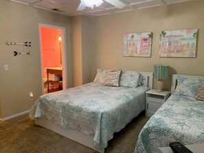 2 bedrooms, iron/ironing board, Internet, bed sheets