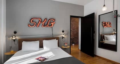 The 4 Travellers Thessaloniki