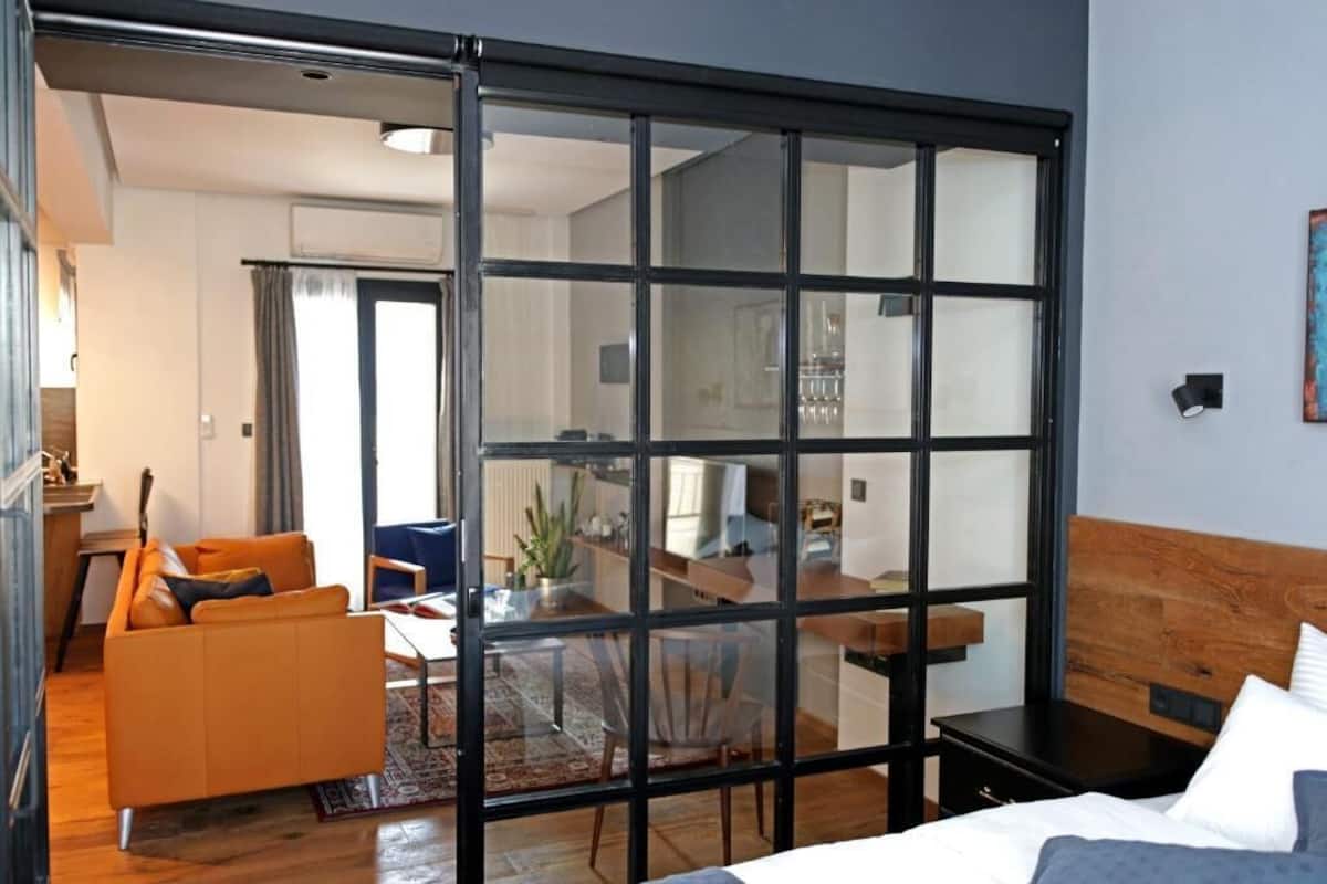 Premium Apartment | 1 bedroom, hypo-allergenic bedding, memory-foam beds