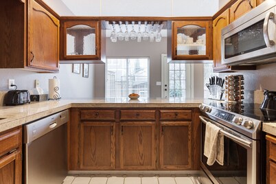 Cora Street Retreat - 2 bedrooms in Portland