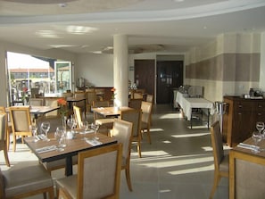 Dining - Livadia Hotel Kyperounta (Kyperounta)