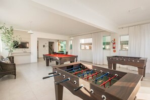 Games room - Village Ecopark - por Cleber Bonotto (Bombinhas)