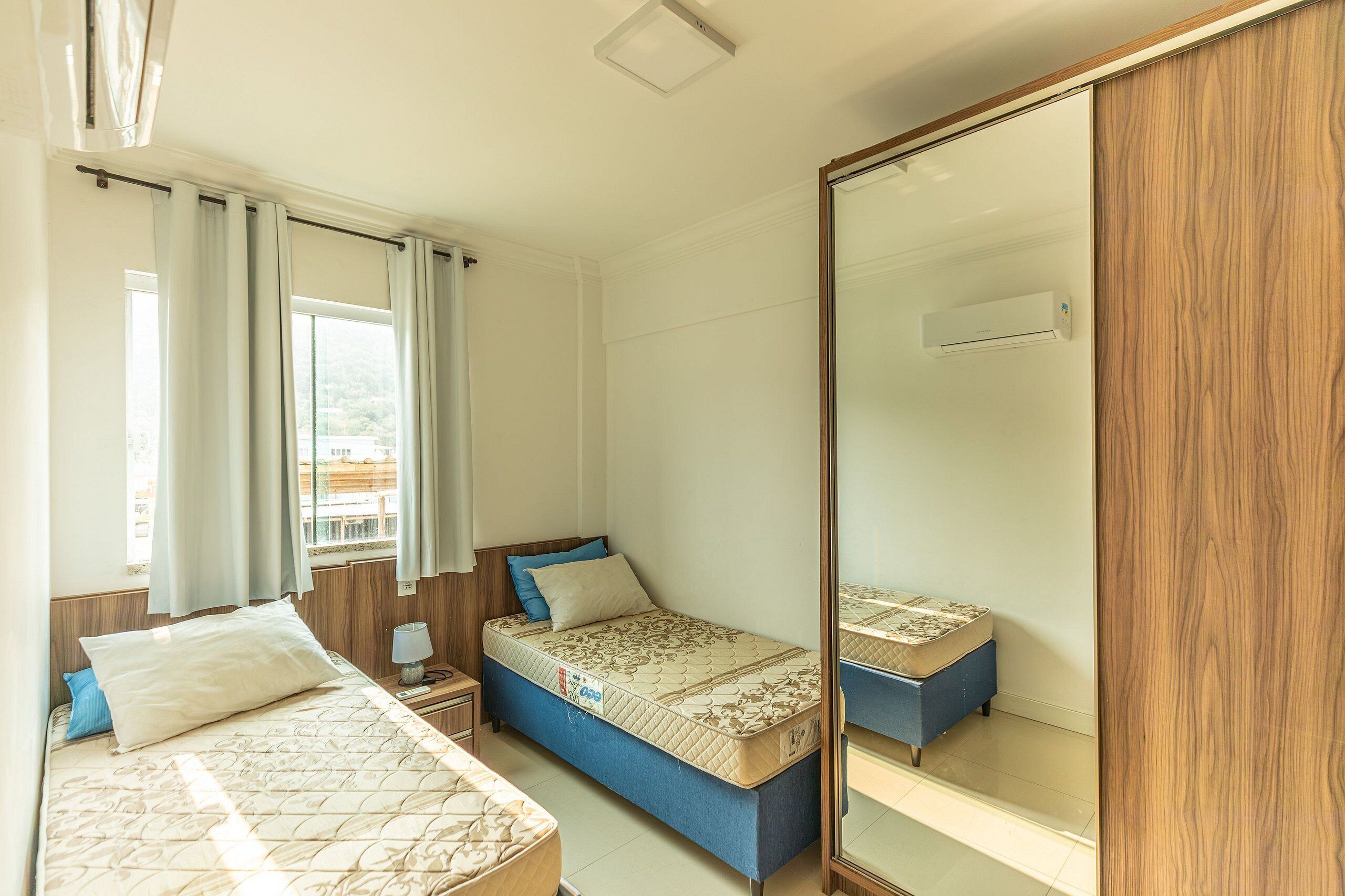 คอมฟอร์ทอพาร์ทเมนท์, 2 ห้องนอน (106B) | พื้นที่ทำงานแบบใช้แล็ปท็อป, เตารีด/โต๊ะรีดผ้า, Wi-Fi ฟรี