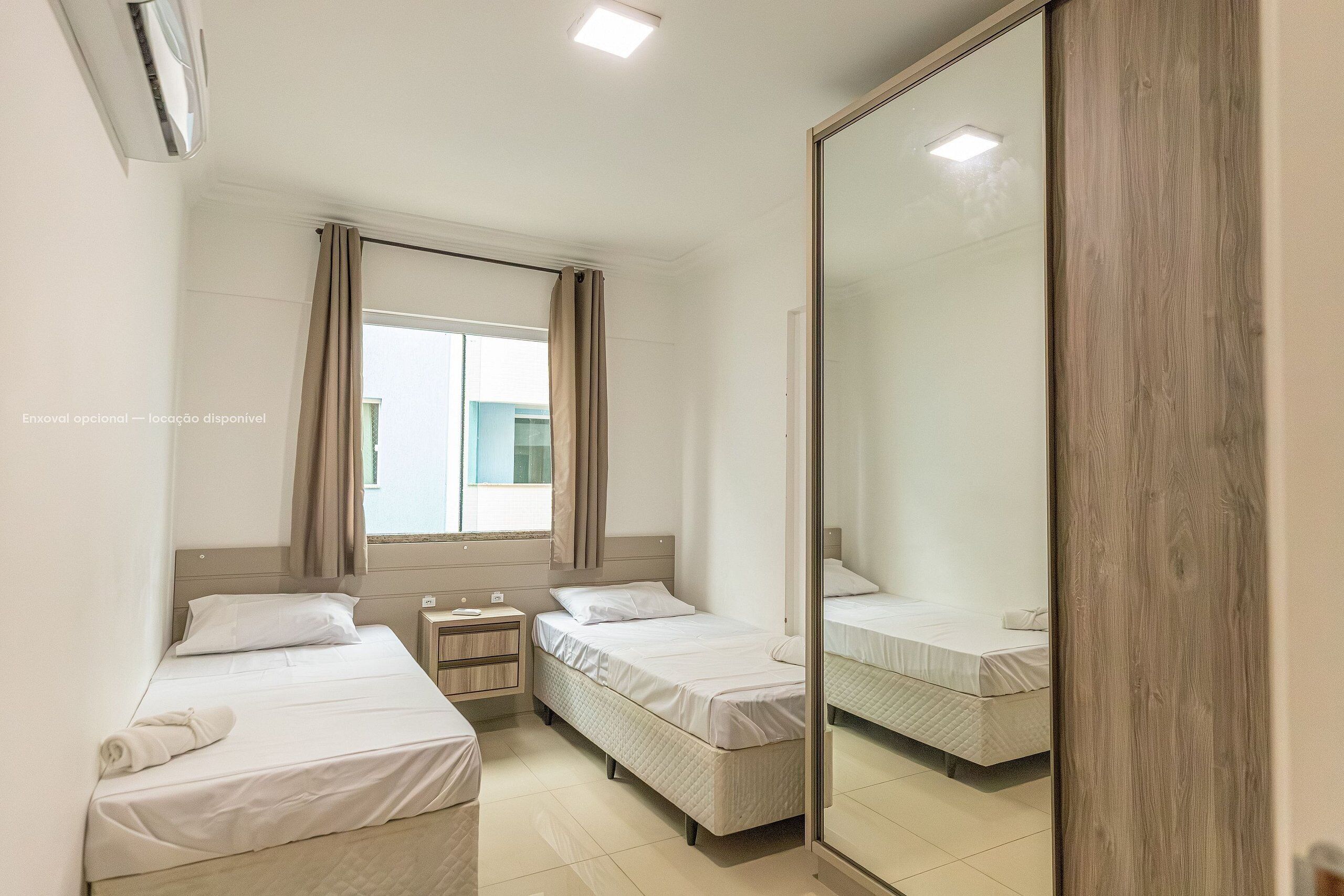 Apartamento conforto, 2 quartos (203B) | Espaço de trabalho para notebook, ferros/tábuas de passar roupa