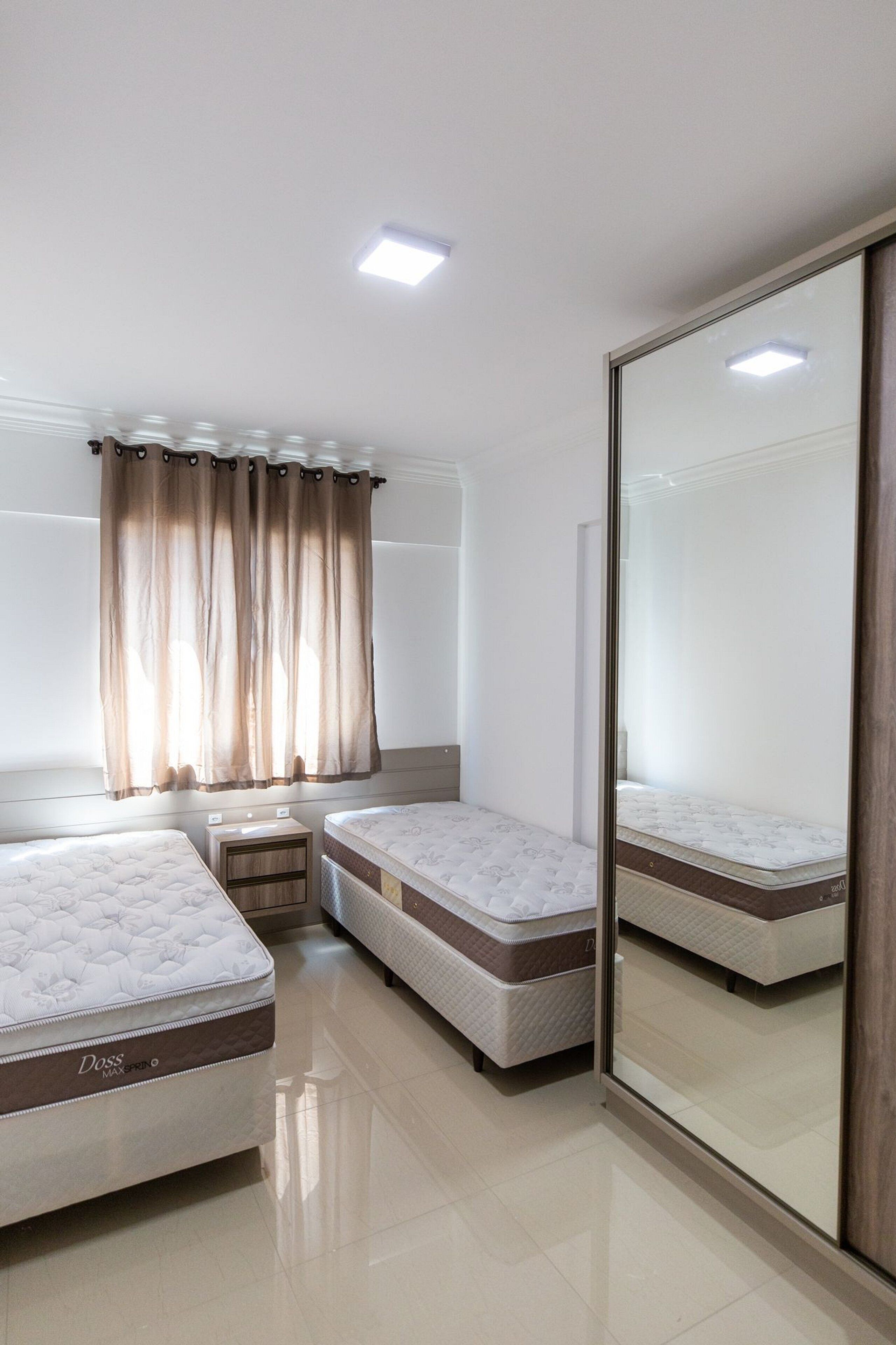 คอมฟอร์ทอพาร์ทเมนท์, 2 ห้องนอน (203B) | พื้นที่ทำงานแบบใช้แล็ปท็อป, เตารีด/โต๊ะรีดผ้า, Wi-Fi ฟรี