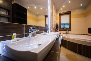 Comfort Chalet | Bathroom | Free toiletries, hair dryer, towels, soap - Domki Dream House Jędruś (Poronin)