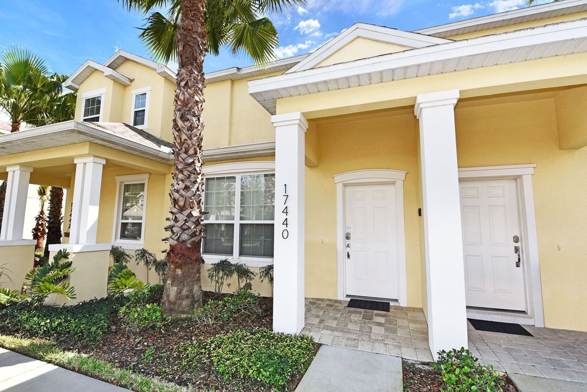 Gorgeous 3 Bed Splash Pool Townhome at Serenity Resort