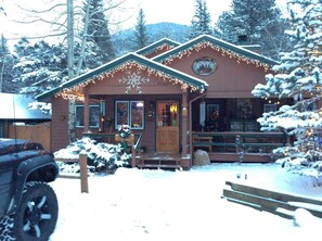 Fachada de la propiedad