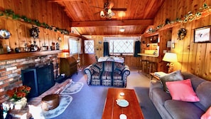 TV, fireplace, DVD player, books