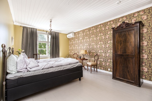 Premium bedding, down duvets, individually decorated