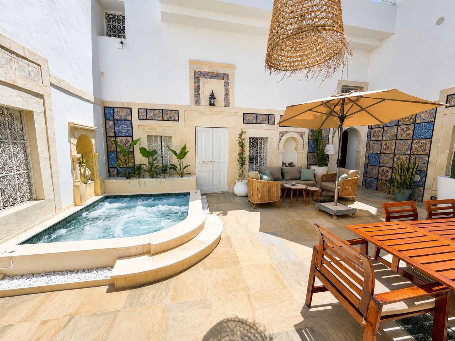 Superior Suite, Courtyard View | Terrace/patio