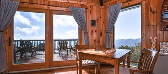 Luxe | Ski-In/Out | Hot Tub | Panoramic Views | Sleeps 10 | Beech Mtn