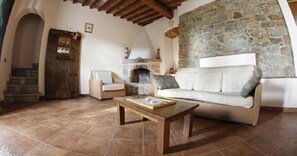 Classic-Apartment, 2 Schlafzimmer | Wohnbereich