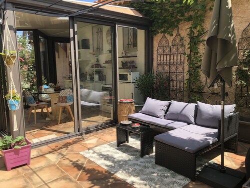 Zen accommodation on the mimosa hill