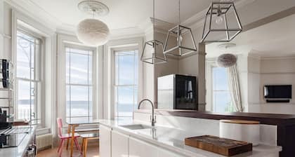 5* luxury pet friendly house in Woolacombe with hot tub and sea views