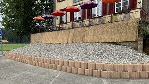 Unclassified image, 2 of 75, button - Hotel Schönbrunnen (Rapperswil)
