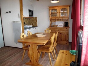 Dining - Resort center, 4th floor, view ski slopes, 42m², La Plagne (La Plagne)
