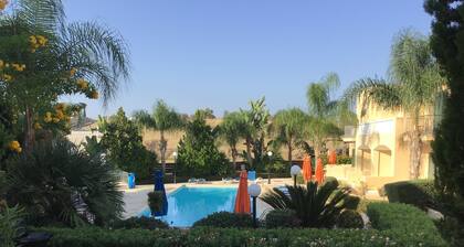 Polis Gardens - Ideal townhouse location for all holiday types.